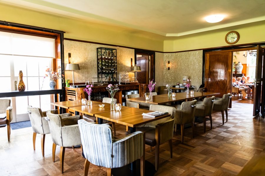 Golden years Oldenbarnevelt eetkamer