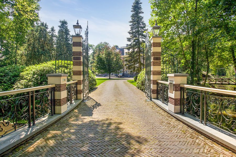 Golden years de negen linden oprit